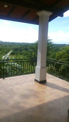 Hostal River Face Villa