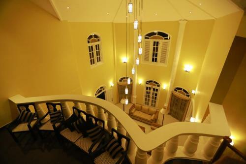Lodge Mansion In Kandy Valley's