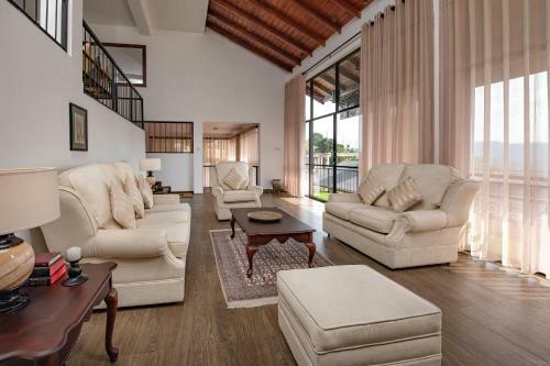 Hotel Swarga Villa