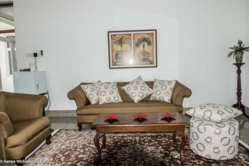 Bed & Breakfast Bougain Villa Luxury "home Stay" In Kandy