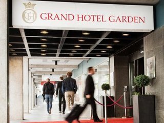 Hotel First Garden