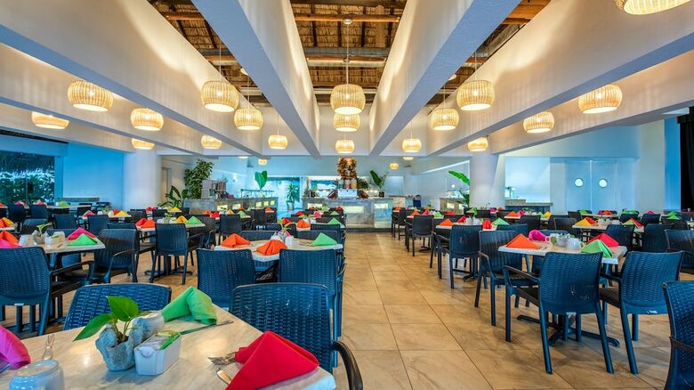Hotel Crown Pacific Huatulco All Inclusive