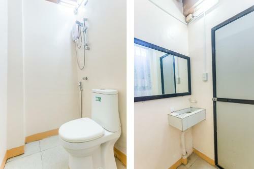 Hotel Vaccinated Staff-oyo 569 Alt Complex