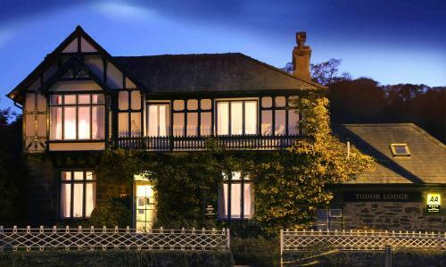 Tudor Lodge