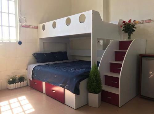 Anh H�o Hotel