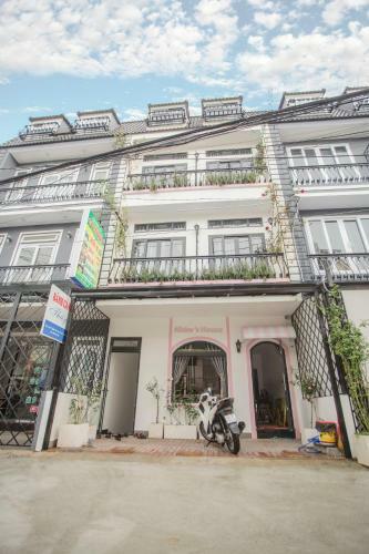 Hotel Nh�m House