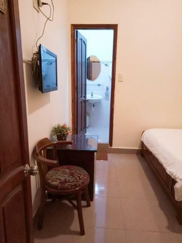 Quang Chien Hotel