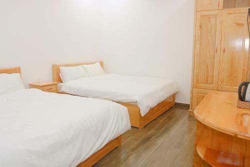 ??ng Ti?n Hotel ?� L?t