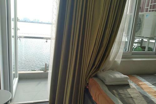 Hanoi Home 2 - Lake View Apartment
