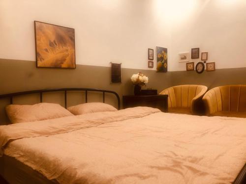 Hotel Aura Home 7
