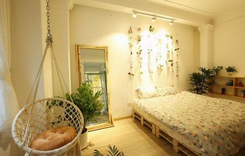 Autumn Apartment