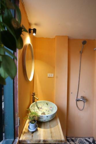 Autumn Apartment