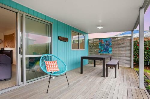 The Bach - Waihi Beach Holiday Home
