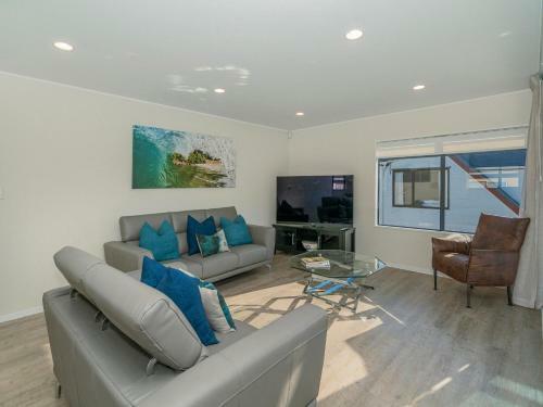 Harbour View - Whangamata Holiday Home