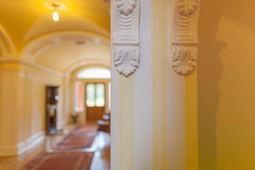 Hostal Woodland House Hotel