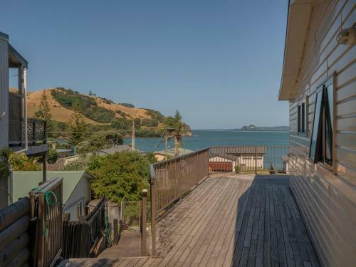 Paradise By The Beach - Simpson's Beach Holiday Home