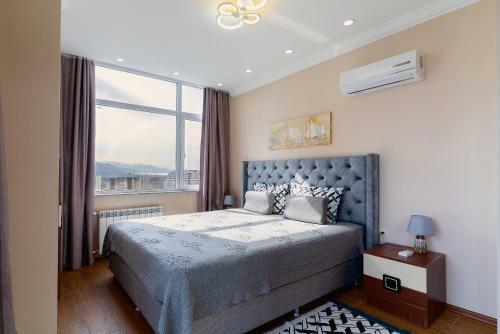 Happy Apartment