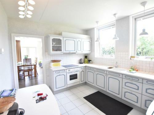 Beautiful Child-friendly Holiday Home In Eede