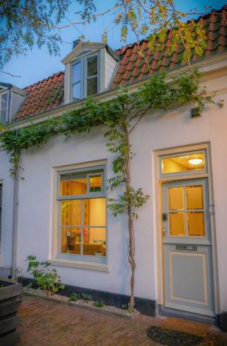 Charming House In Historic Haarlem