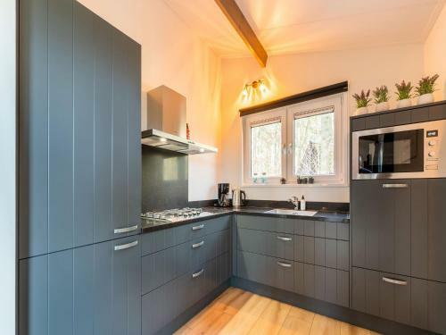 Comfortable Holiday Home In Hellendoorn With Terrace