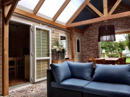 Comfy Chalet With Micro-wave, Near The Wadden Sea