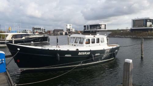 Priv� B&B Motorsailer Rataplan