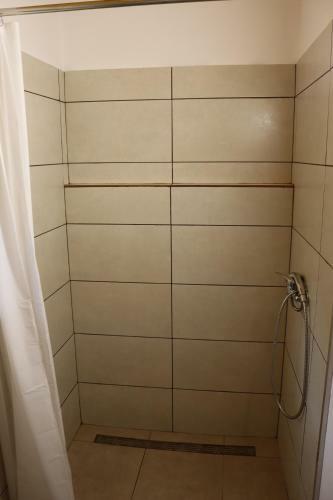 Sala? U Bregu In Cheile Carasului