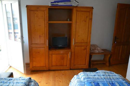 Hostal Baza Sportiva Adelina