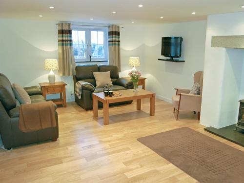 Home Park Farm Cottages A