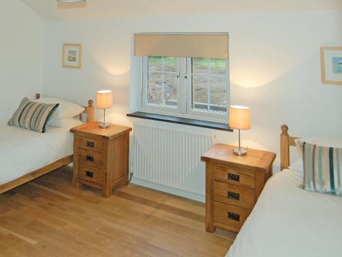 Home Park Farm Cottages A