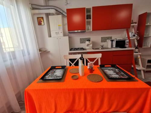 Orange Apartment-brilliant Apartments