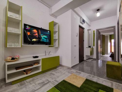 Green Apartment- Brilliant Apartments