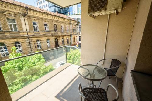 Ultracentral Luxury Apartment