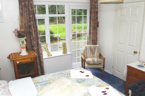 Hostal Da Vinci Guest House - Bed And Breakfast (gatwick)