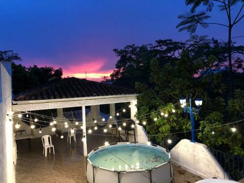 Caba�a Con Piscina En Floridablanca