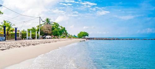 Playa Cove�as , La Sirenita Apartamentos
