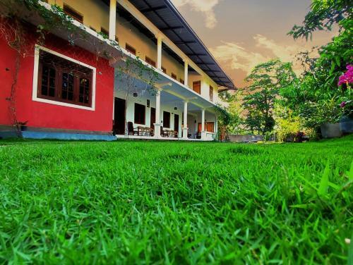 Hostal Geethani Tourists Home
