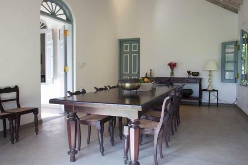 Six Bedroom Eco Chic Villa - Weligama