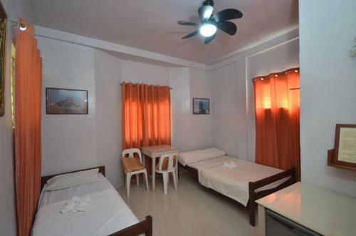 Hotel Las Residencias Bed And Breakfast
