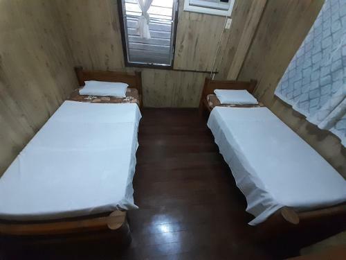 Hotel Oyo 633 Abelardo's Pension House