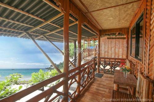 Hotel Pito's Sutokil & Bamboo Rock Resort