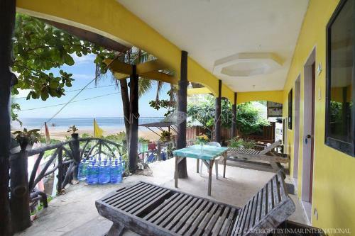 Hotel Pito's Sutokil & Bamboo Rock Resort