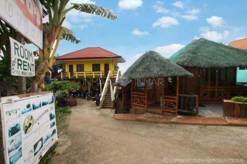 Hotel Pito's Sutokil & Bamboo Rock Resort