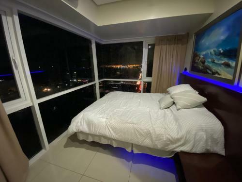 Apartamento Deluxe End Unit Overlooking Manila Bay