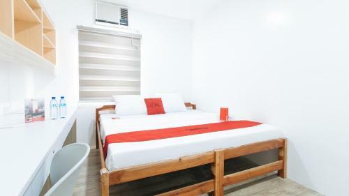 Hotel Reddoorz Plus @ 1318 Residences