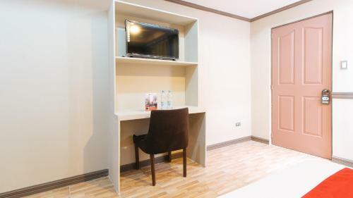 Hotel Reddoorz Canley Residential