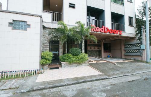 Hotel Reddoorz Canley Residential