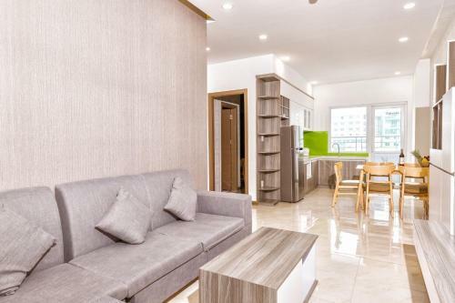 Sandy Gold - Oceanus Apartments