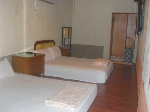 Hostal Uni Hotel