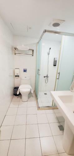Hotel Ximen Garden Inn